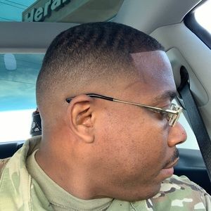 Meet your Posher, Thomas